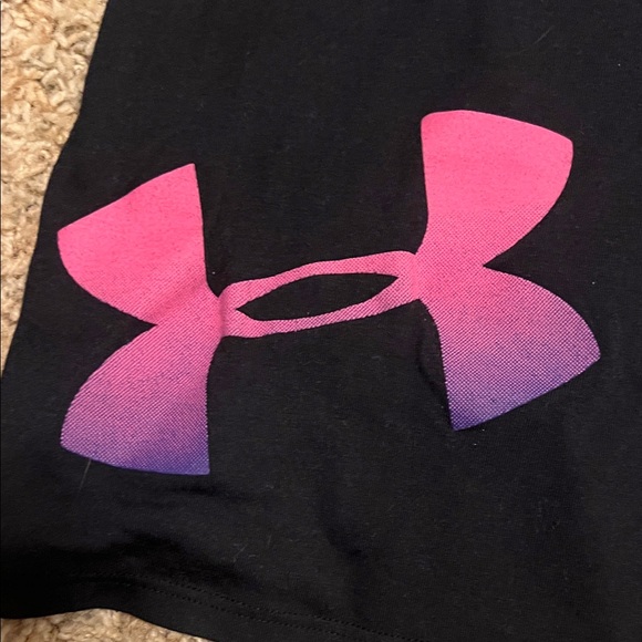 🔥4/$10 Under Armour Black Long Sleeve with Pink Logo - Picture 3 of 5
